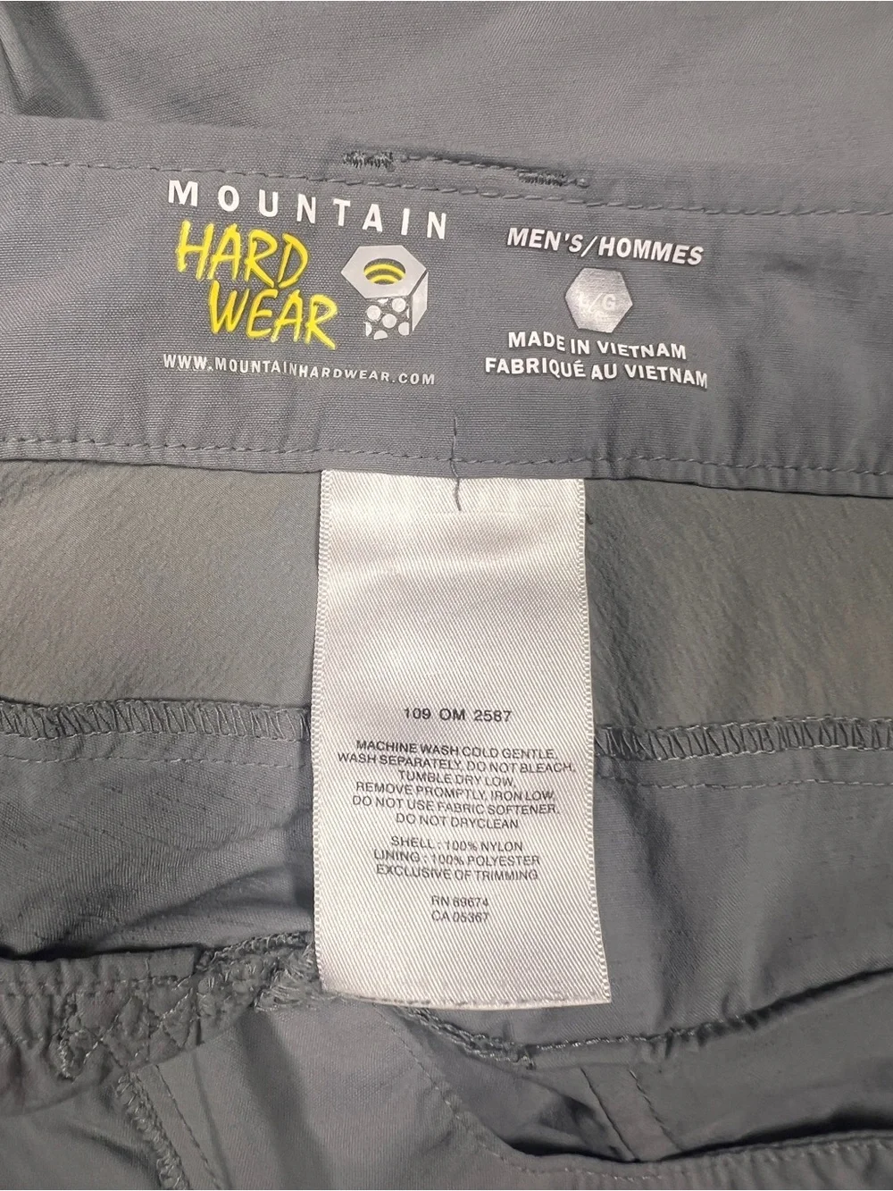 Mountain Hardwear Shorts Mens Large Gray Nylon Hiking Outdoor Climb 13” Inseam